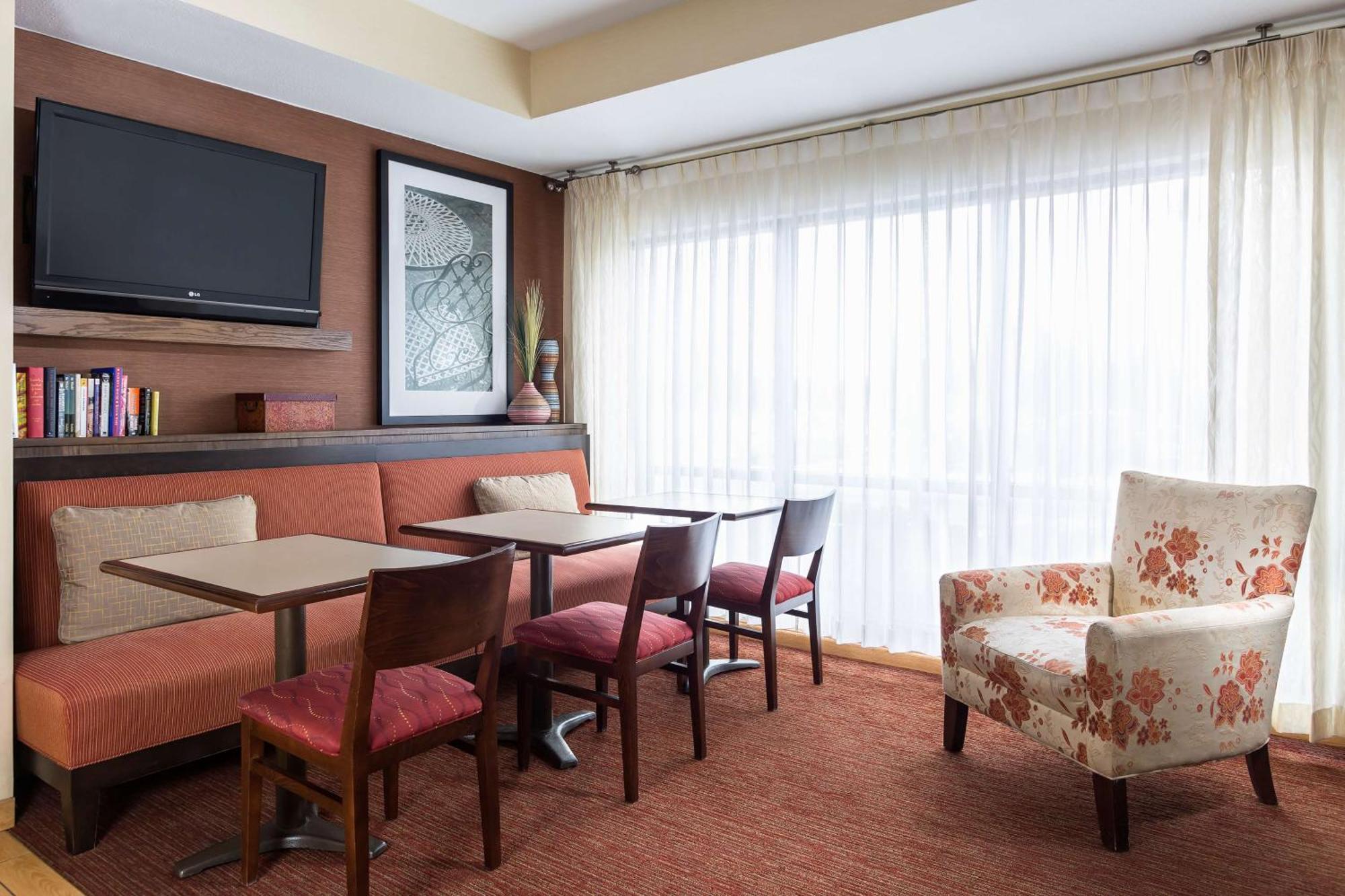 Hampton Inn Minneapolis-Burnsville Exterior photo